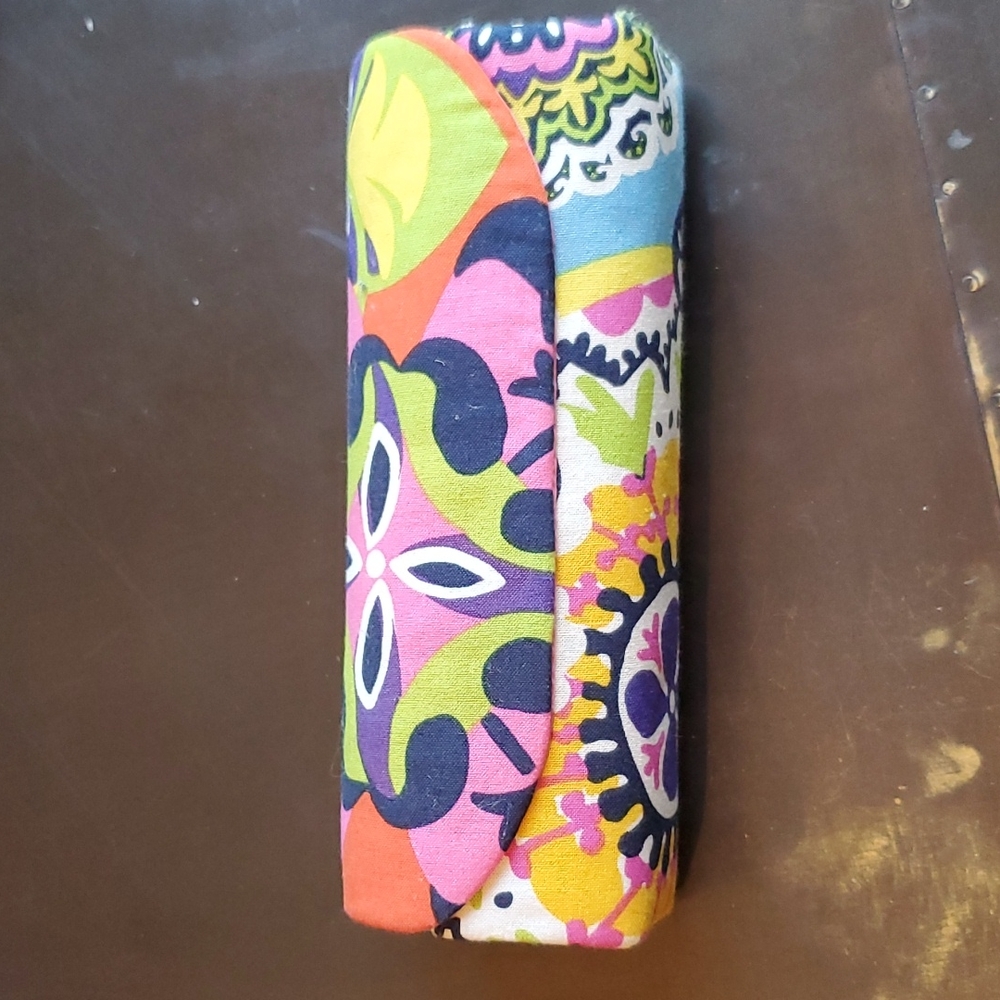 Retro style, Vera Bradley eyeglass case